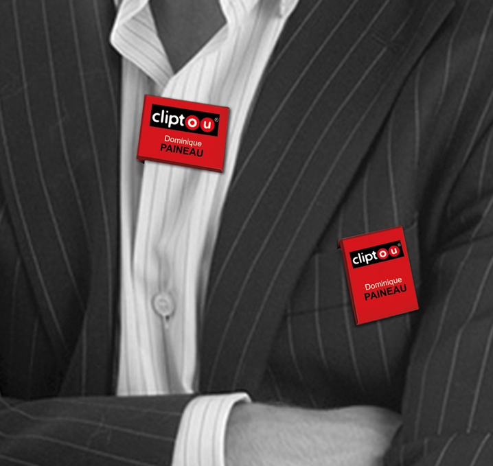 Clipser un badge magnÃ©tique sur une chemise en tissu
